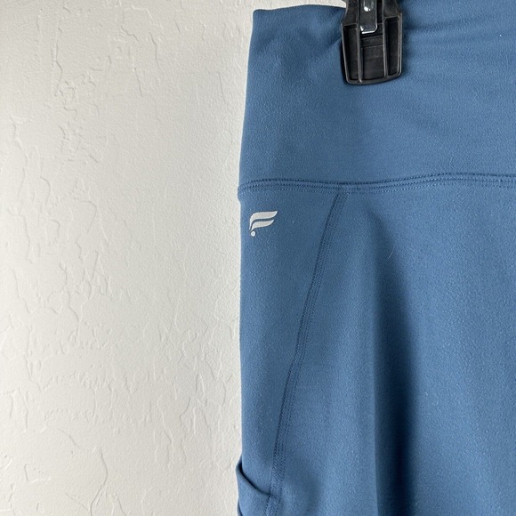 Fabletics Powerhold Mid-Rise Pocket Mesh Panel Legging Blue L See Measurements - Picture 6 of 7